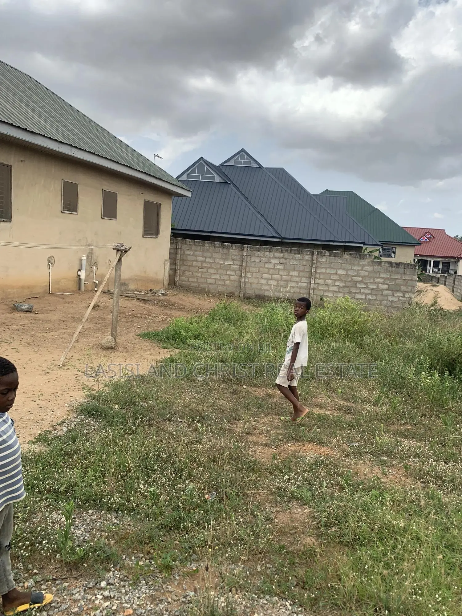 2bdrm House in Lasisi And Christ, Accra Metropolitan for sale in Accra Metropolitan