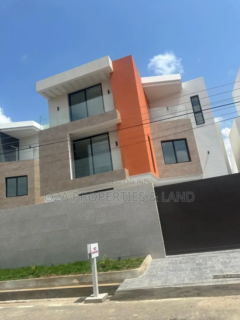 4bdrm House in Dzorwulu for sale in Dzorwulu