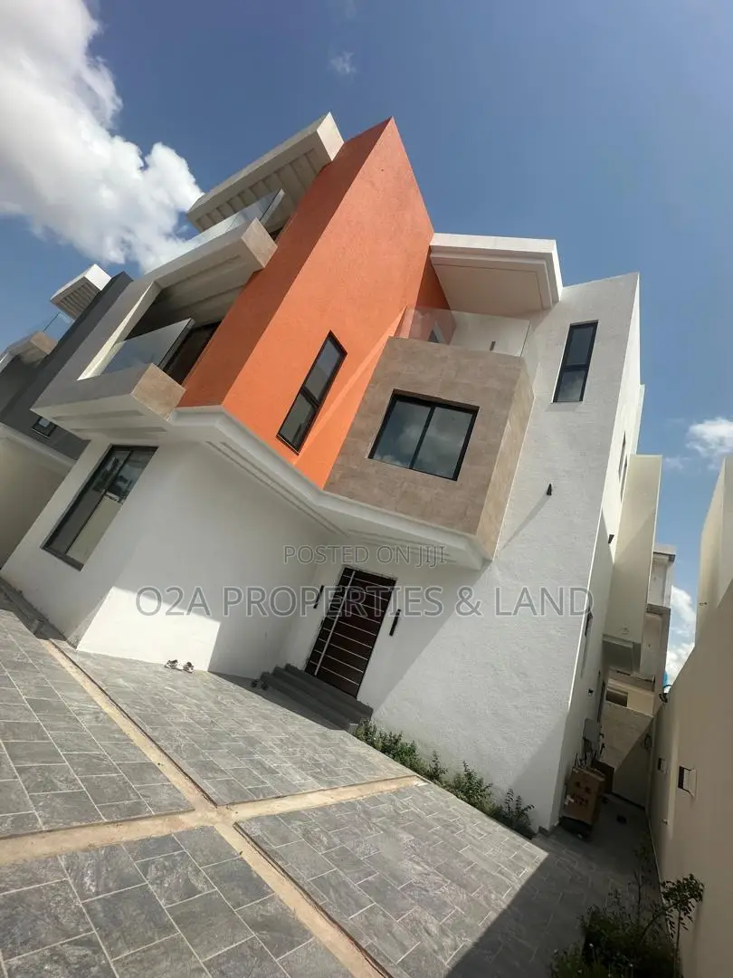 4bdrm House in Dzorwulu for sale in Dzorwulu
