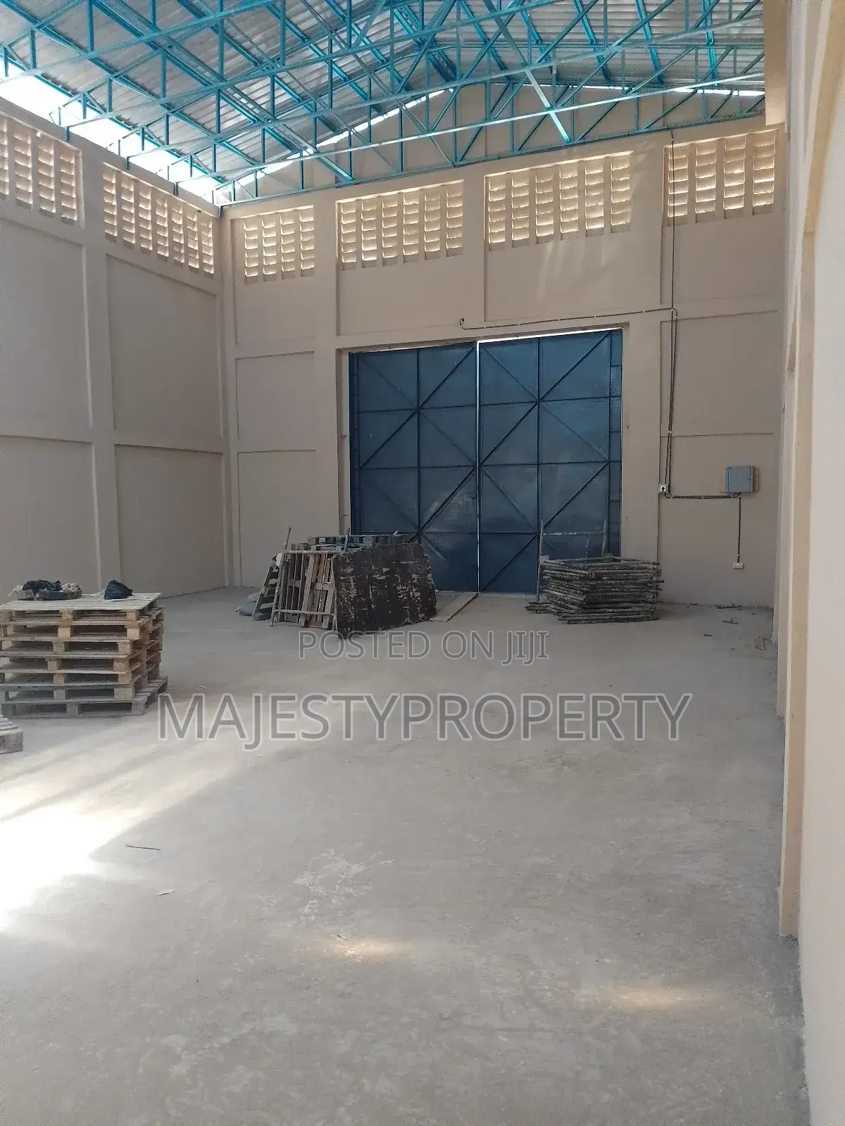 Newly Built 2,000 SQM Warehouse for Rent at Spintex in Baatsona Total