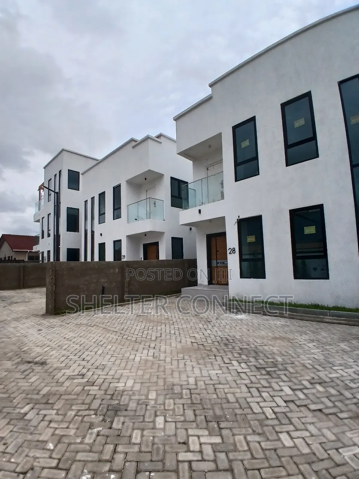 3bdrm Duplex in North Legon for sale in North Legon