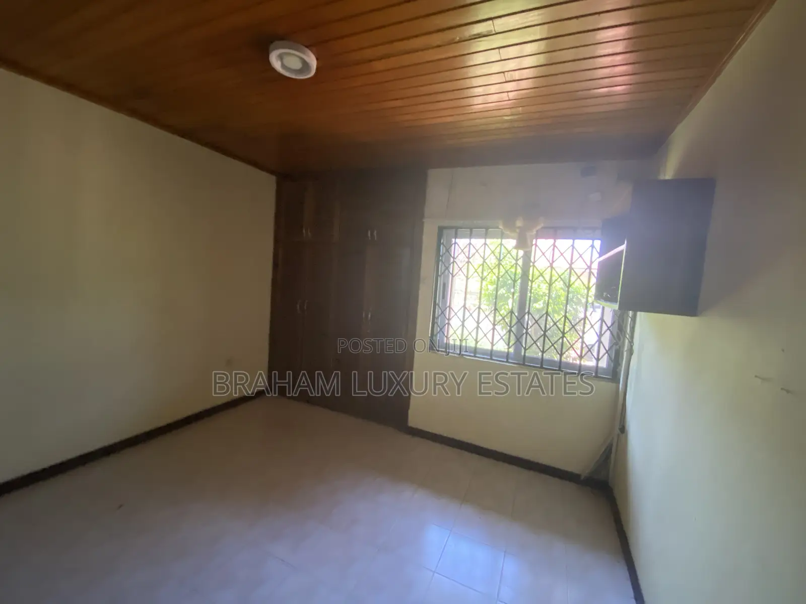 3bdrm House in Braham Luxury, Spintex for rent in Spintex