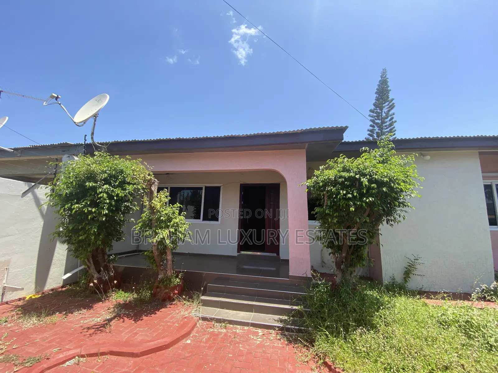3bdrm House in Braham Luxury, Spintex for rent in Spintex