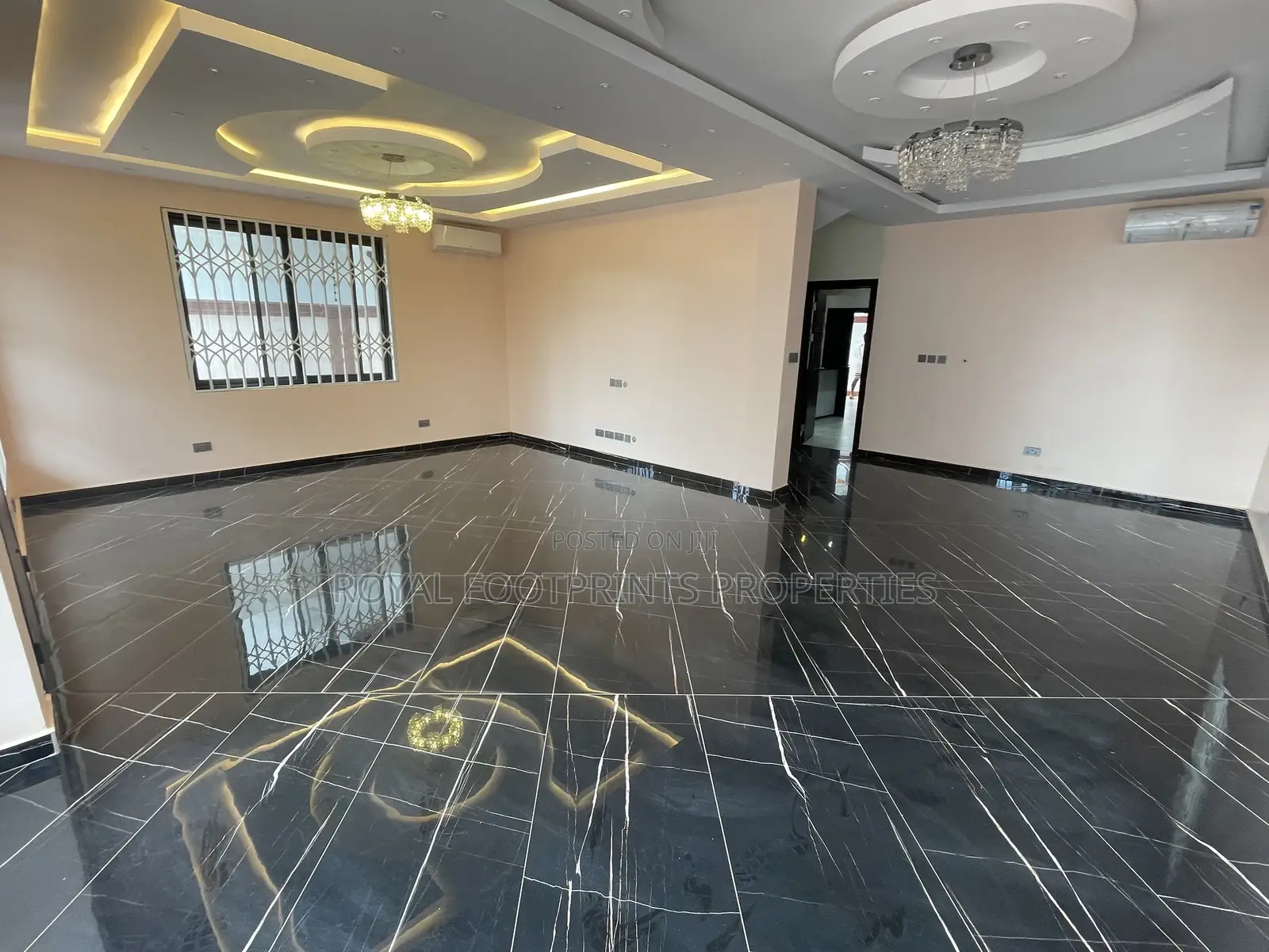 5bdrm House in Luxelooks Properties, East Legon for sale in East Legon