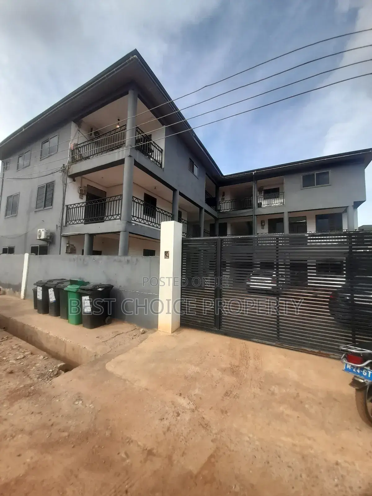 2 Bedrooms Apartments Available at Lakeside for Rent in Lake Side Estate
