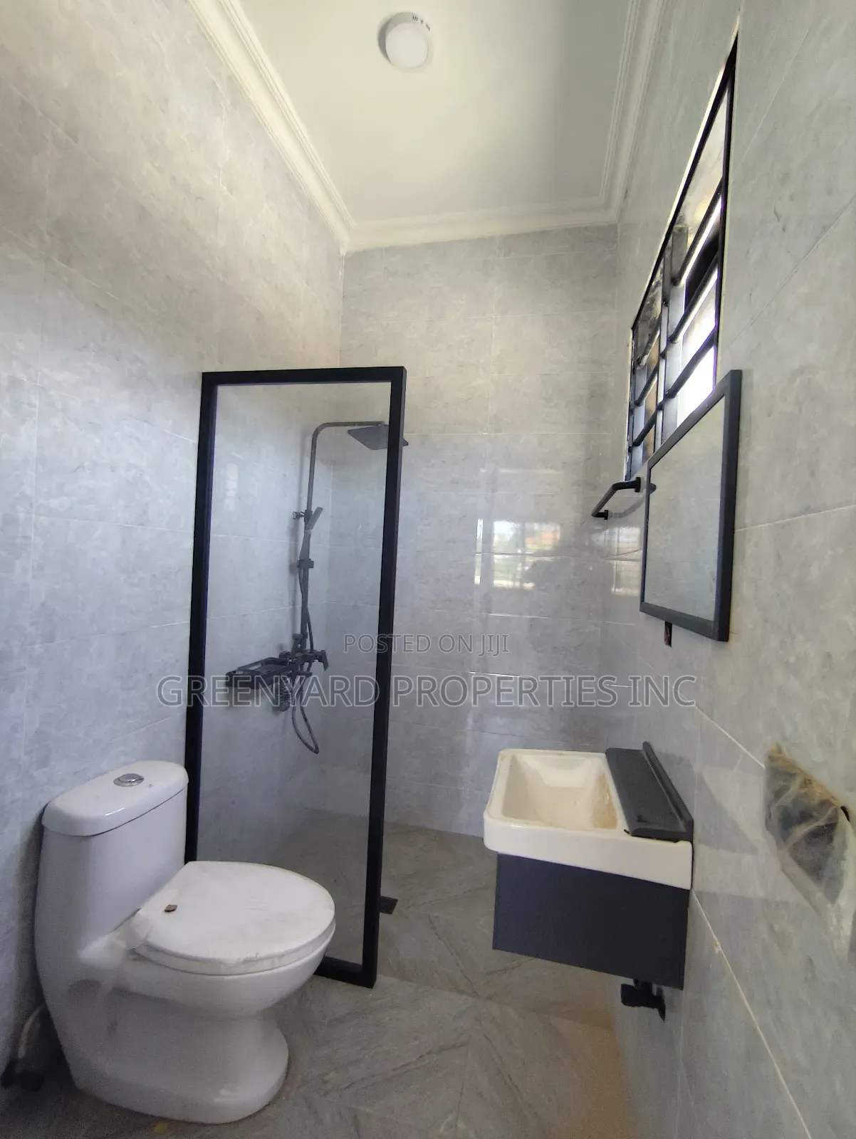 5bdrm House in Adjiringanor, Adjiriganor for sale in Adjiriganor