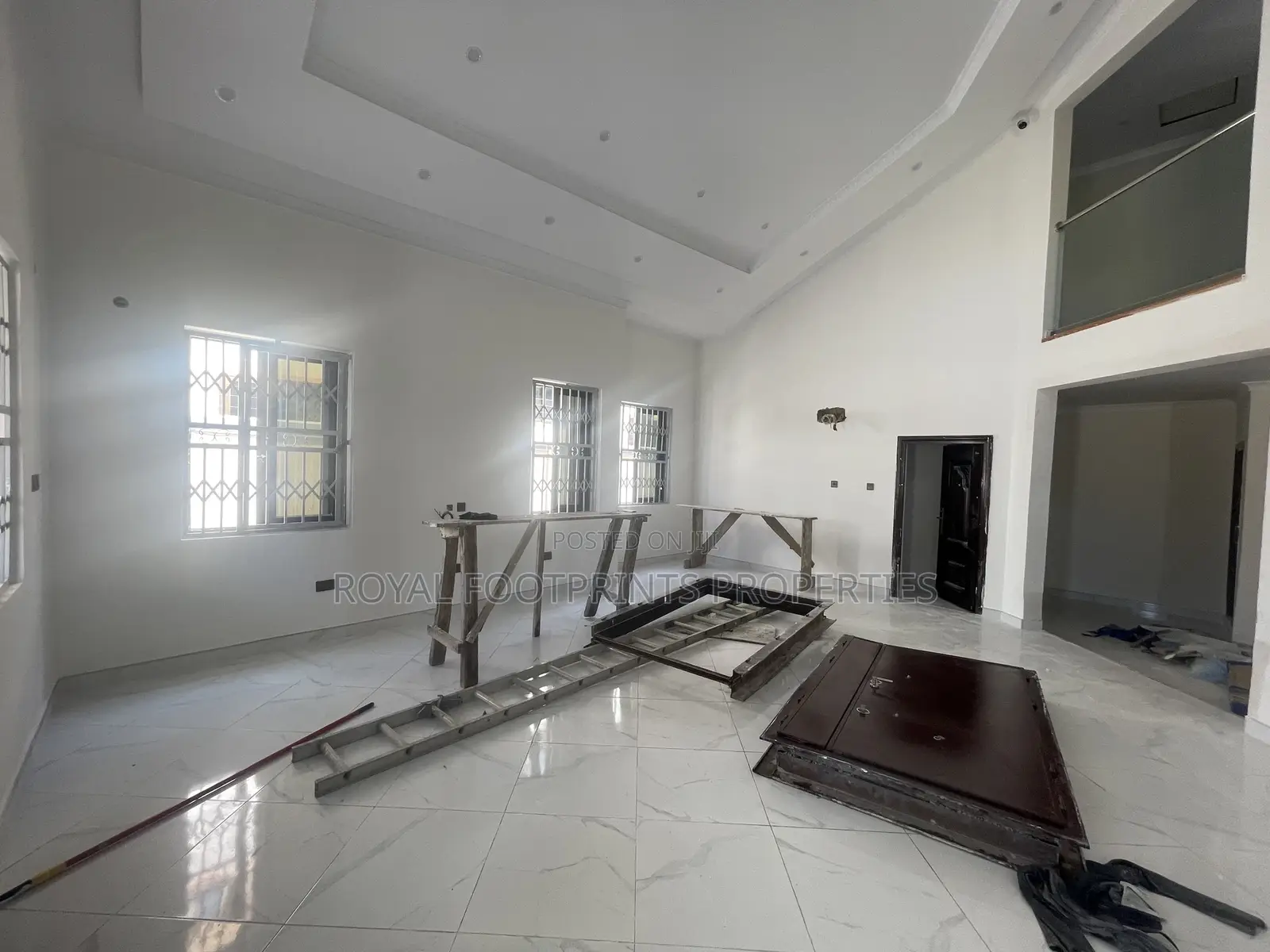 7bdrm Mansion in Luxelooks Properties, East Legon for sale in East Legon