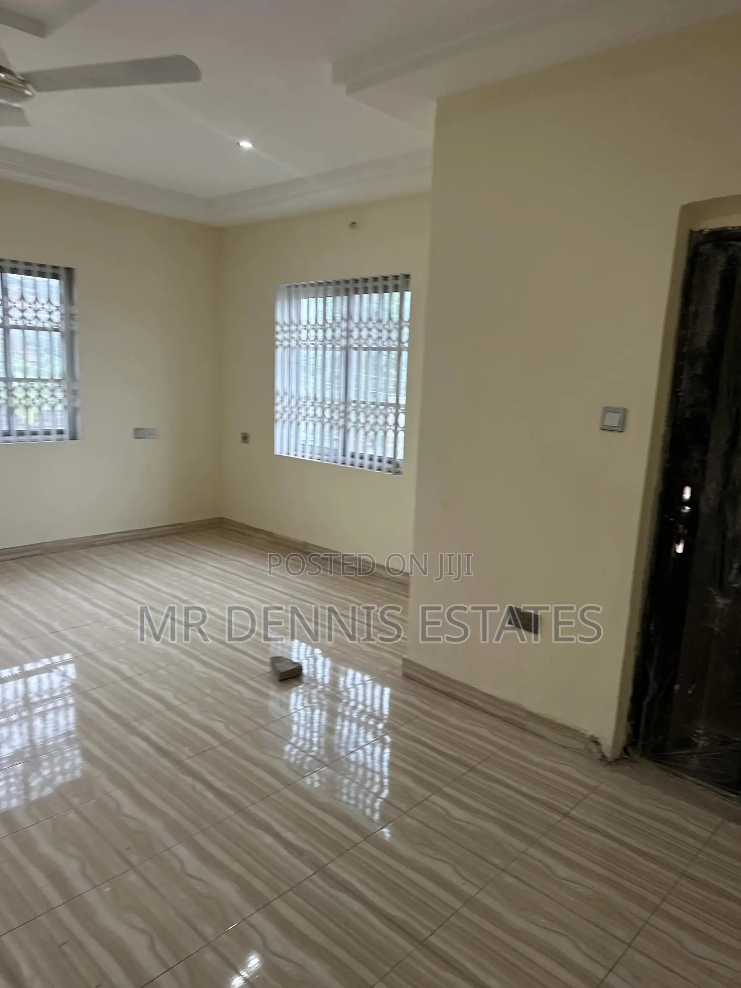 4bdrm Apartment in Westhills Mall for rent in West Hills Mall Area