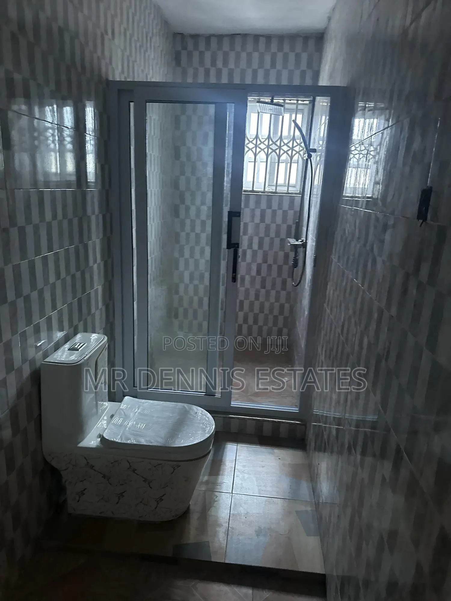 4bdrm Apartment in Westhills Mall for rent in West Hills Mall Area