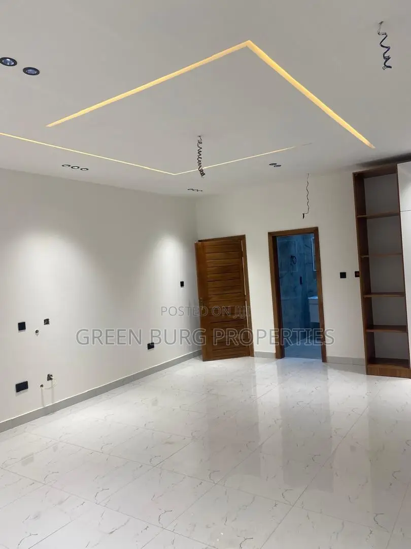 3bdrm House in Green, Oyarifa for sale in Oyarifa