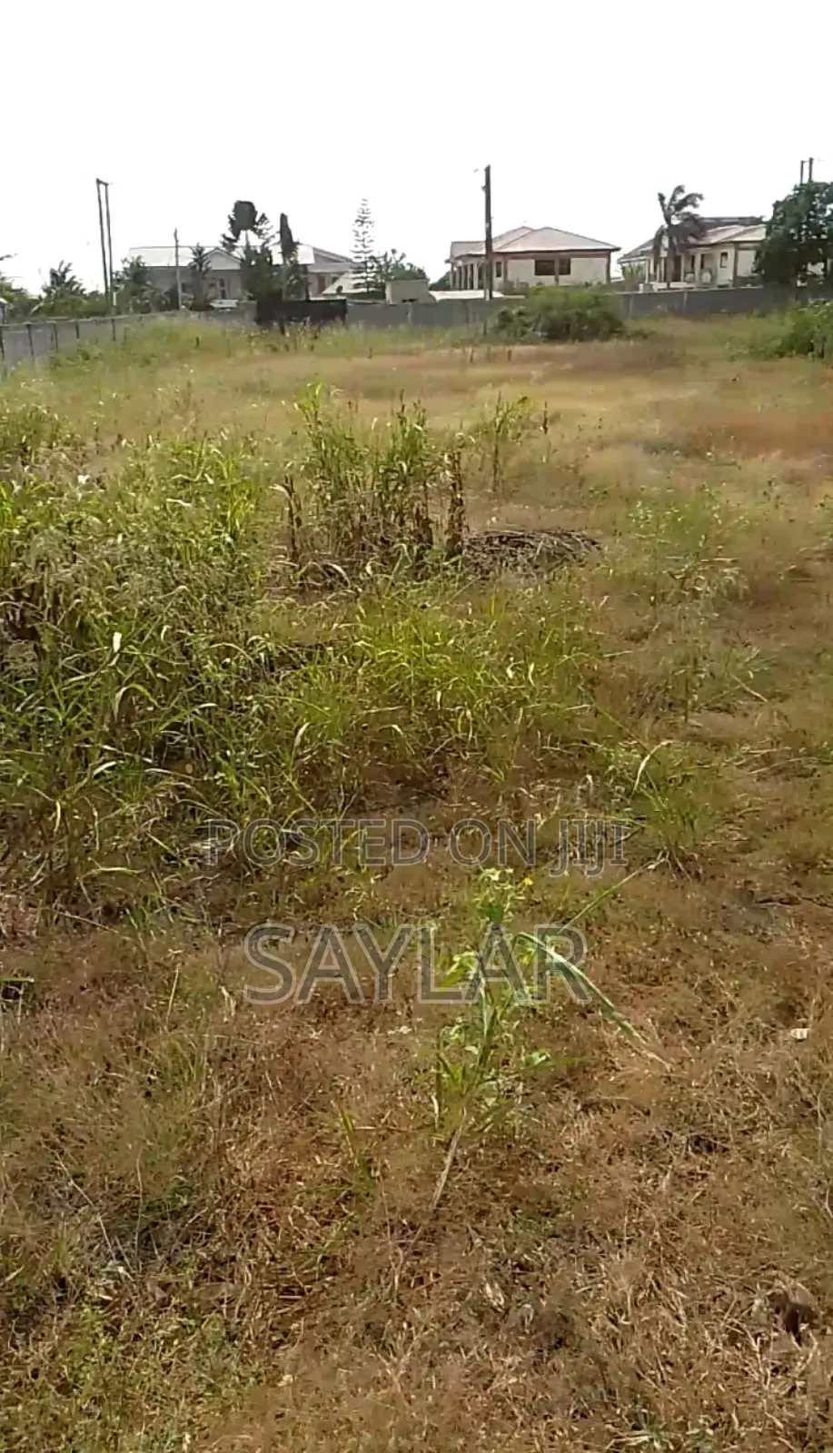 T. D. C Documents 3 Plots in Comm10, Sos Down Lane Tema. in Tema Metropolitan
