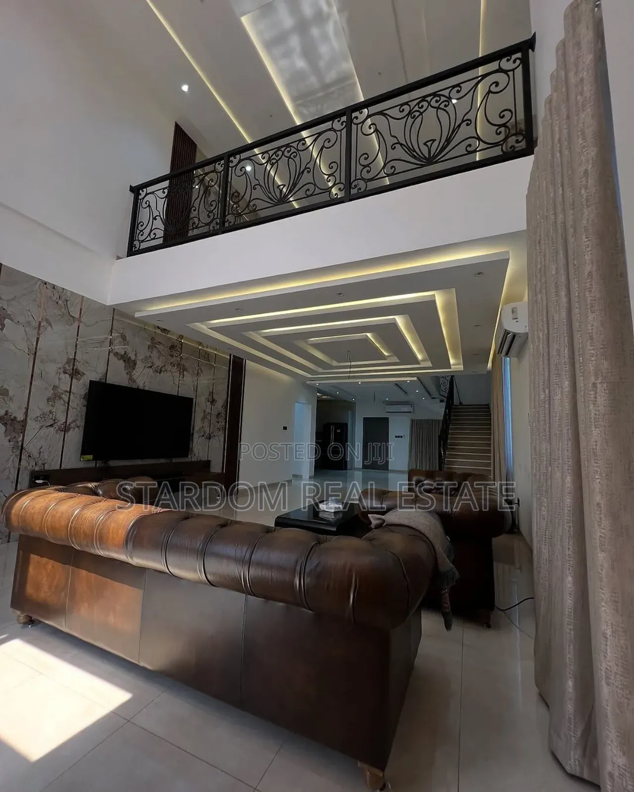 5bdrm Duplex in Ashaley Botwe for sale in Ashaley Botwe