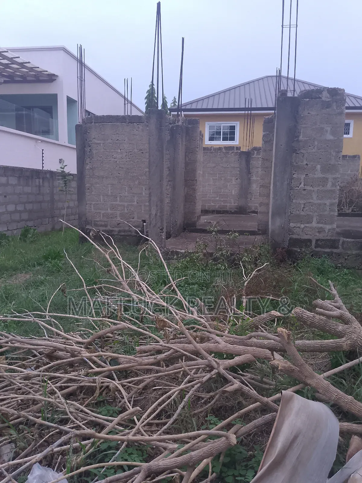 Land for Sale in Lake Side Estate