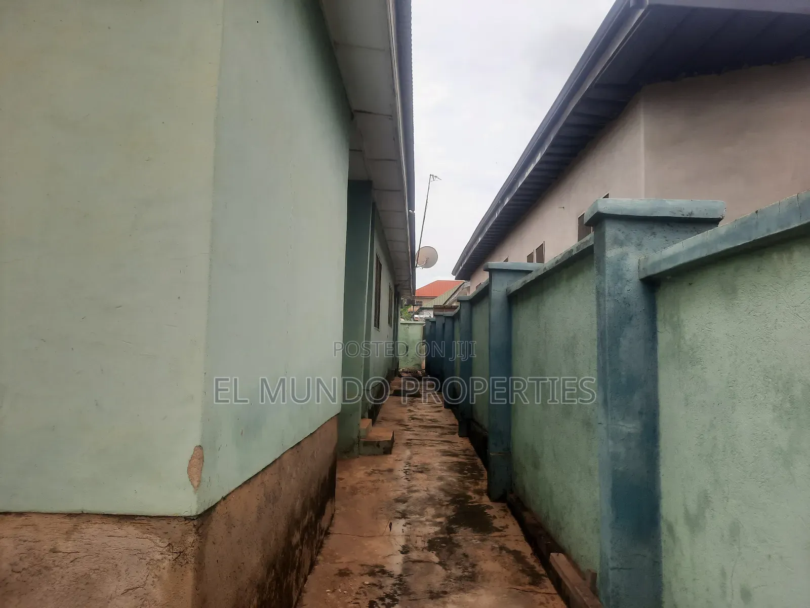5bdrm House in Nyankyerenyease, Kumasi Metropolitan for sale in Kumasi Metropolitan