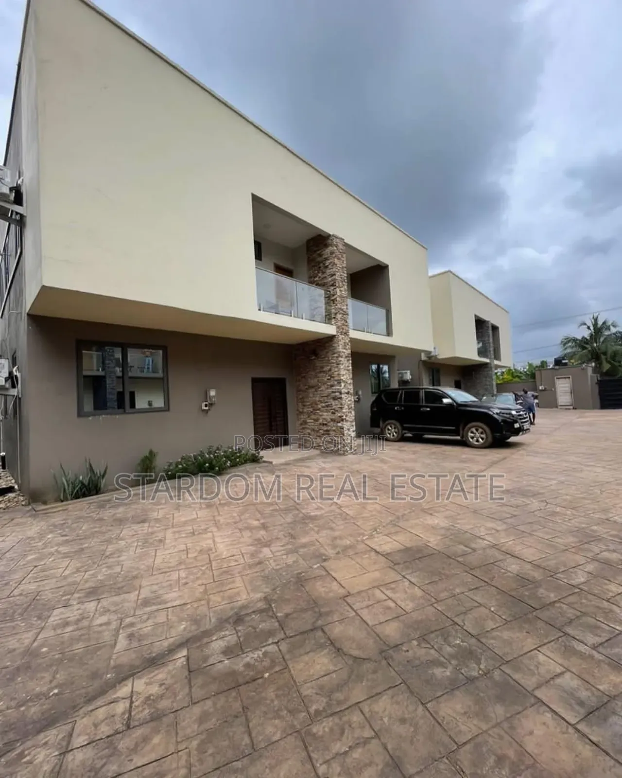 2bdrm Townhouse / Terrace in East Legon for rent in East Legon