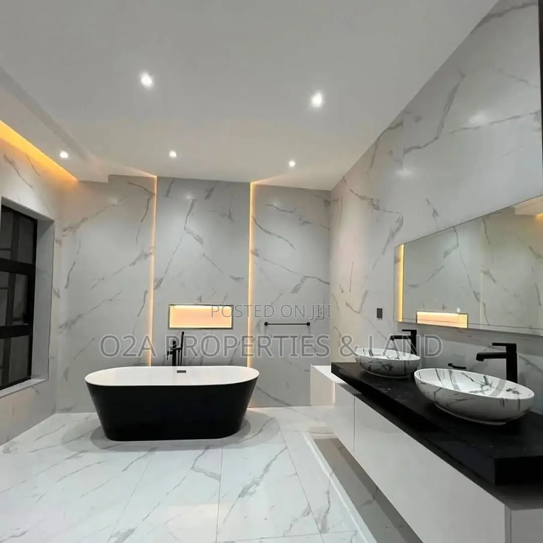 4bdrm House in Ashaley Botwe, Lake Side Estate for sale in Lake Side Estate