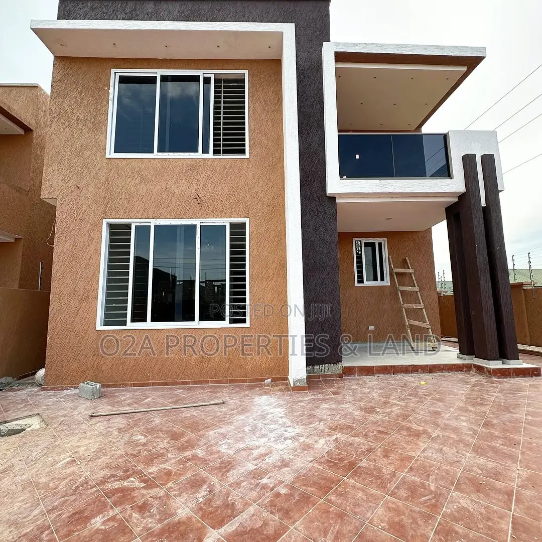 5bdrm House in Lakeside Estate for sale in Lake Side Estate