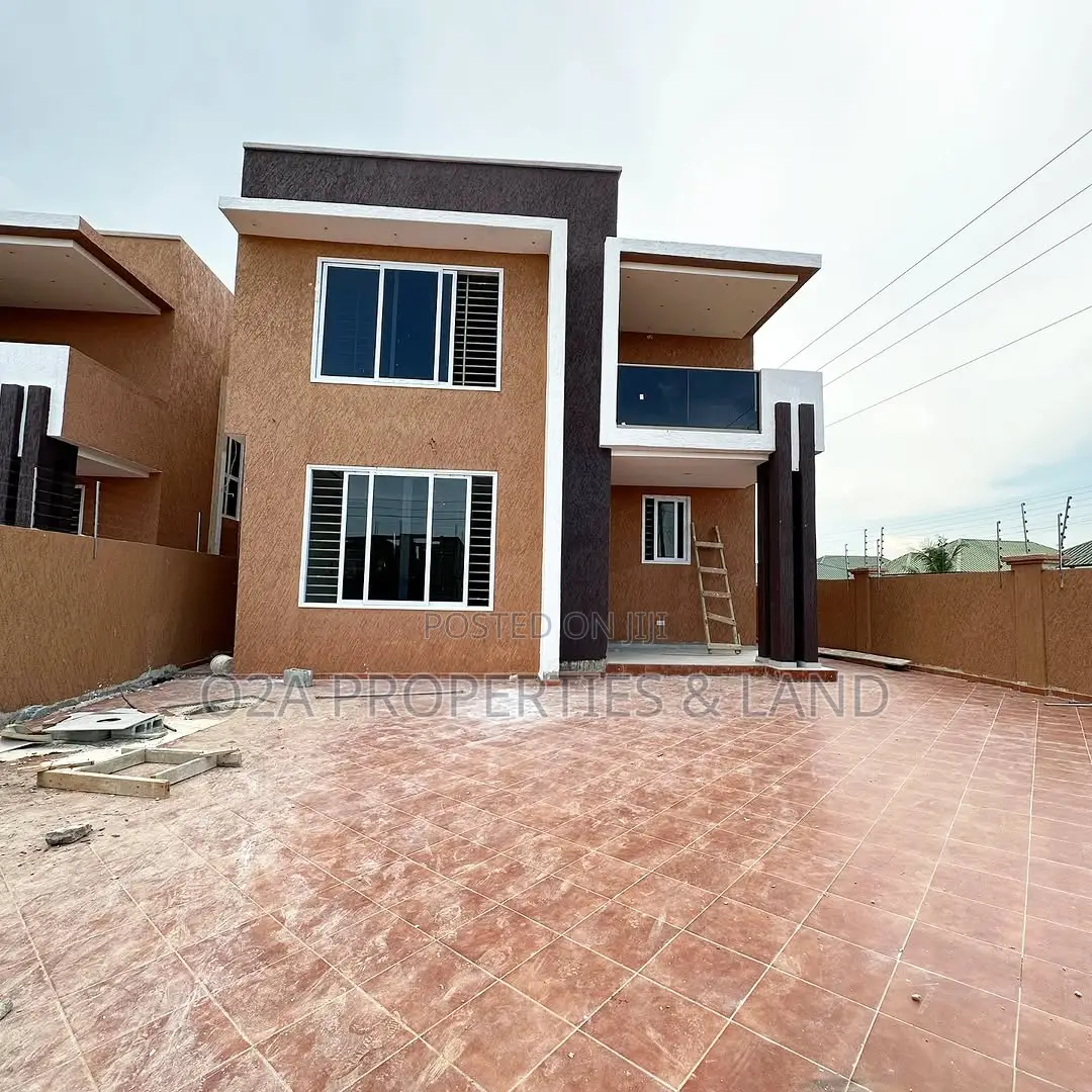 5bdrm House in Lakeside Estate for sale in Lake Side Estate
