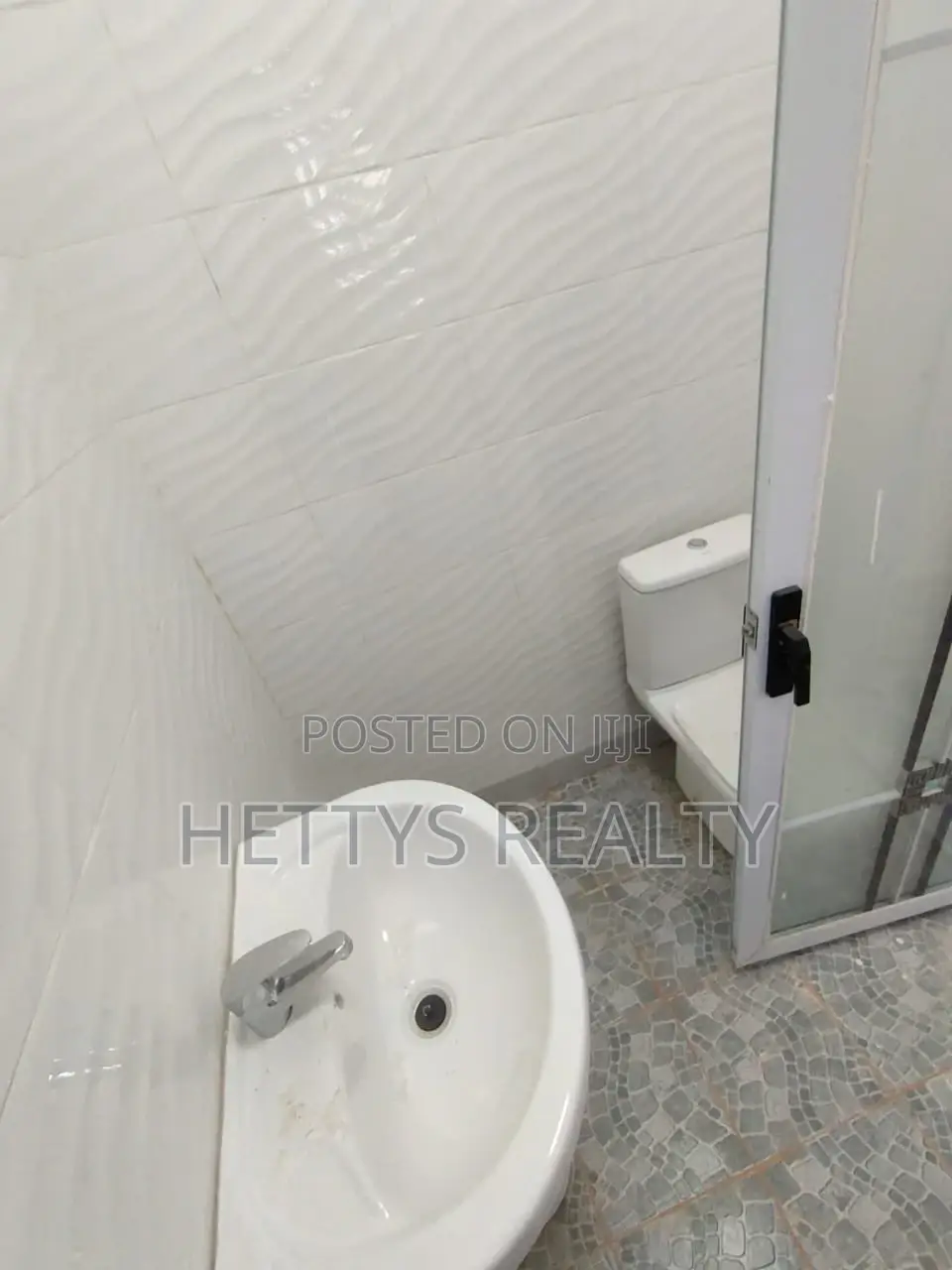 3bdrm House in Oyarifa for sale in Oyarifa