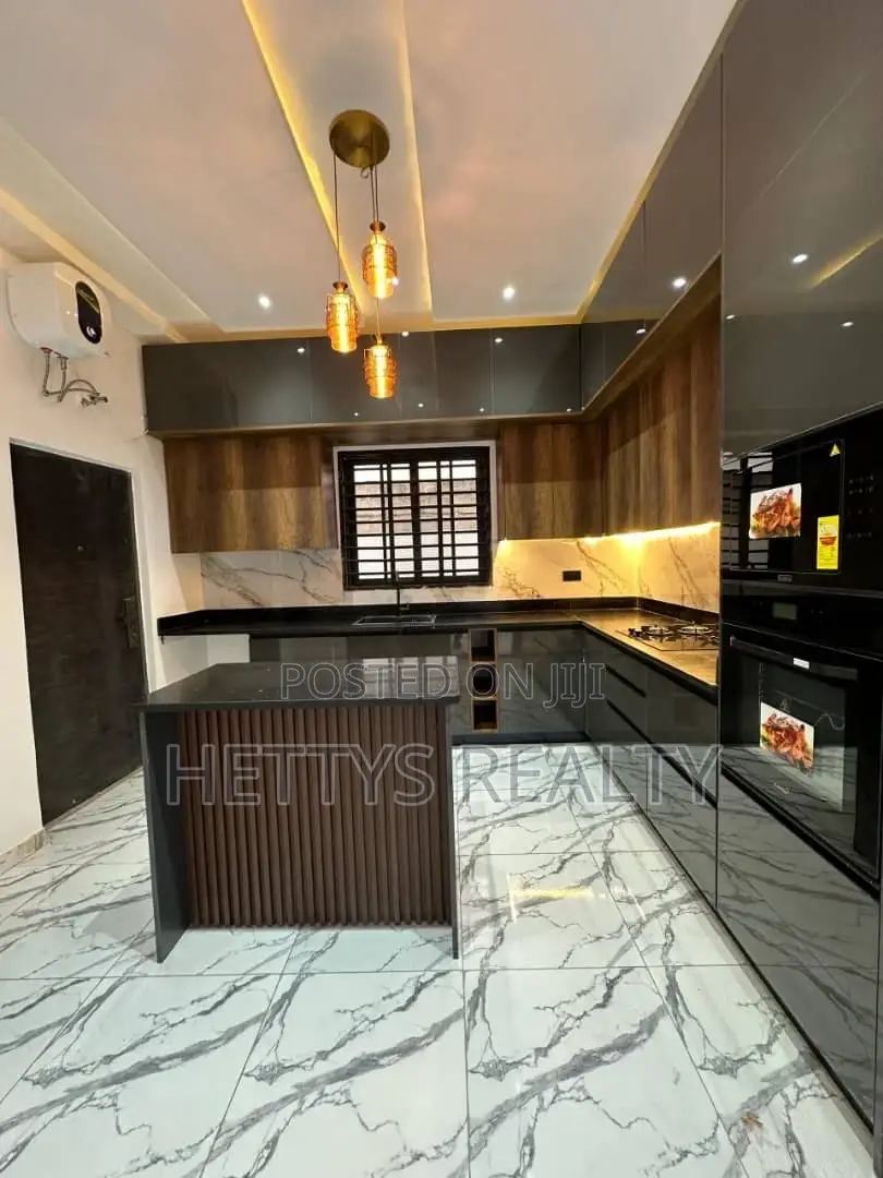 3bdrm Apartment in East Legon for sale in East Legon