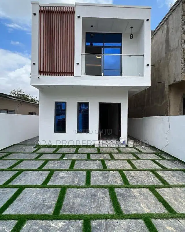 4bdrm House in Ogbojo, New Legon for sale in New Legon