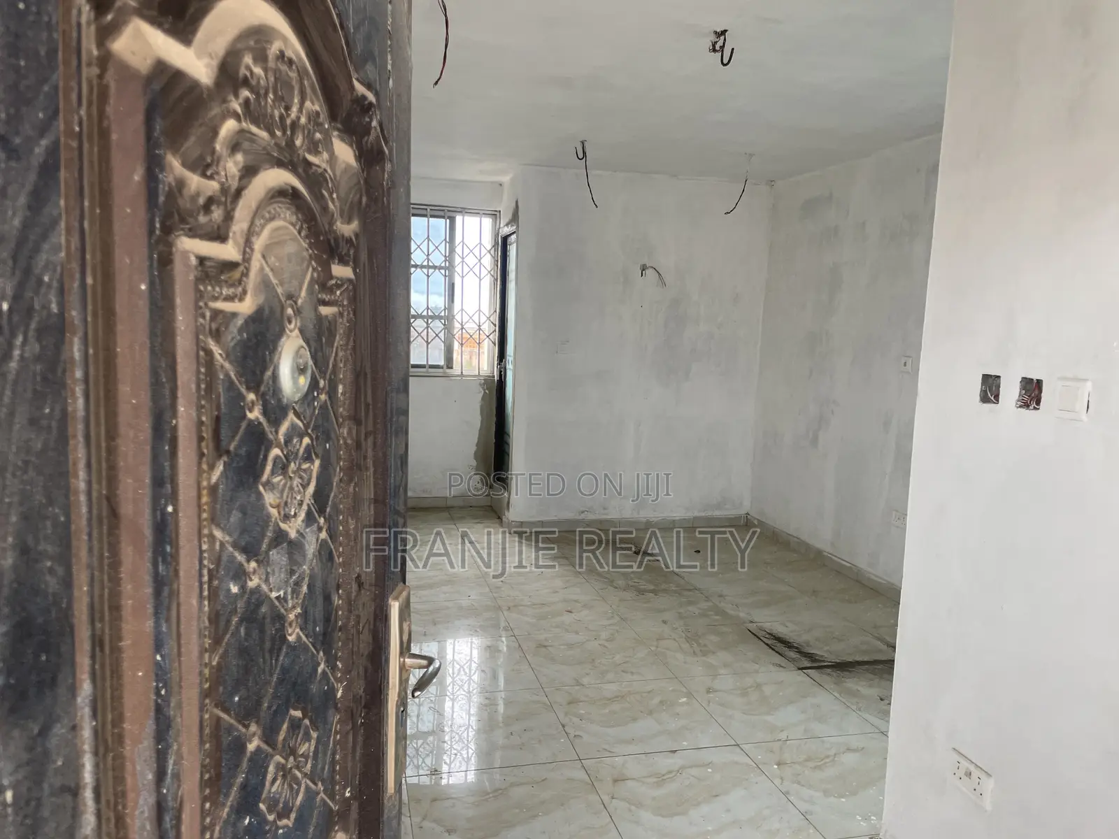 Office Space for Rent at Kasoa New Market in Kasoa