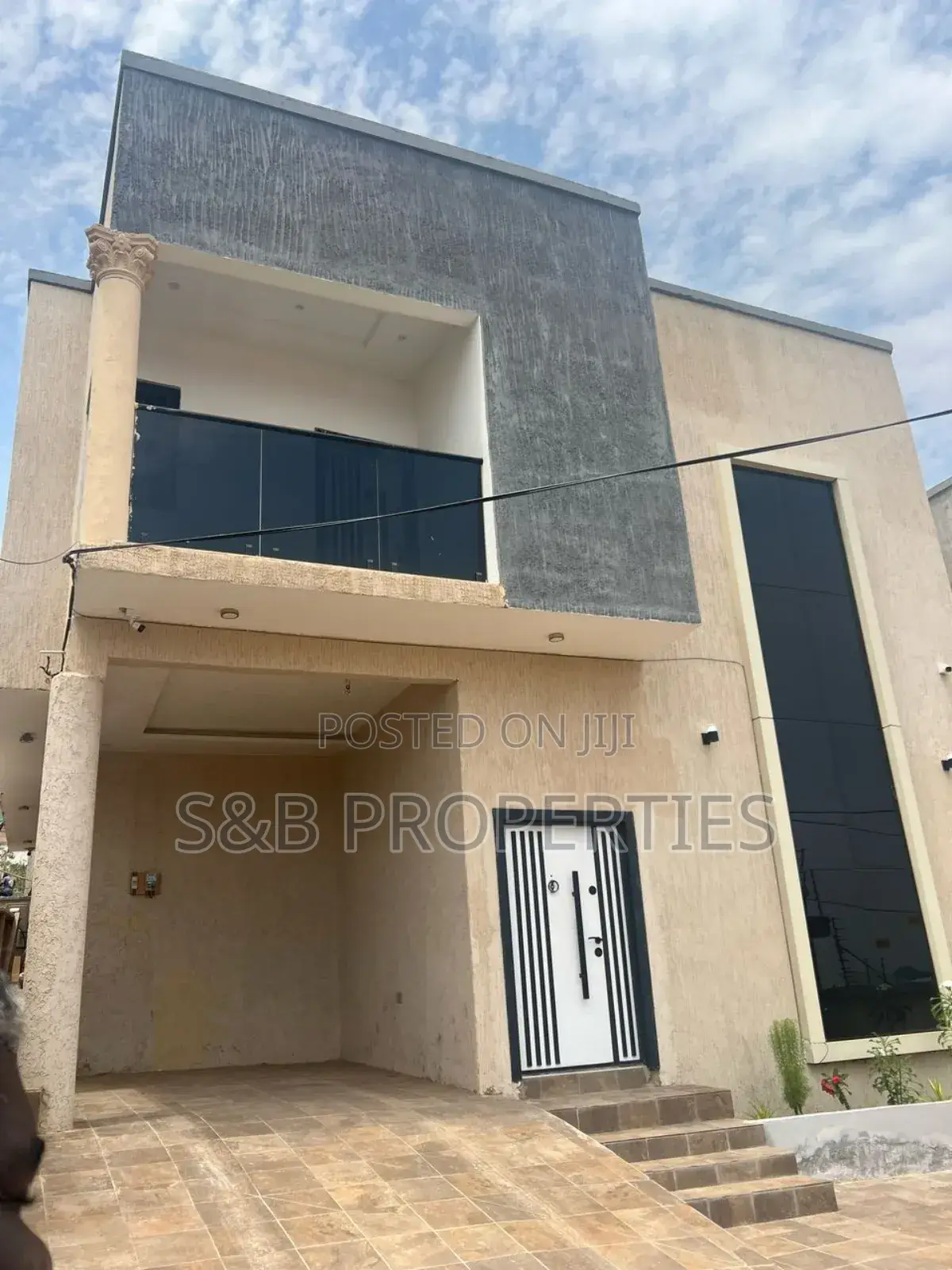 Furnished 4bdrm House in Ashomang Estate for sale in Ashomang Estate