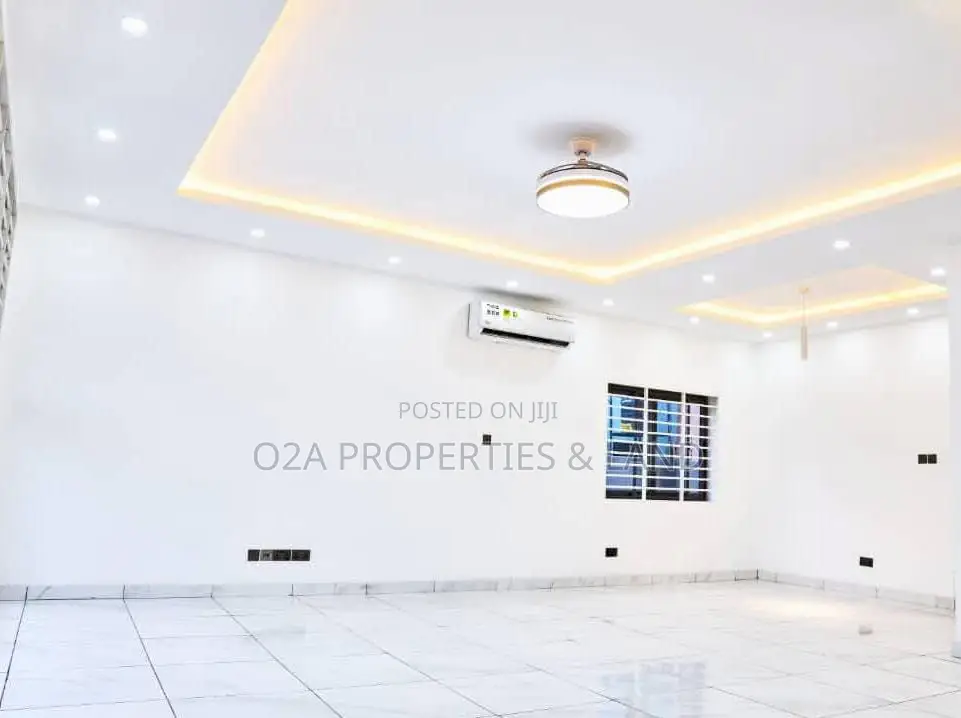 4bdrm House in Adenta, New Legon for sale in New Legon