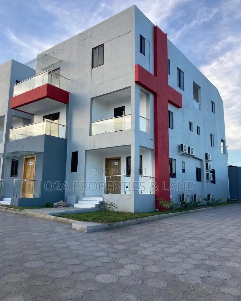 2bdrm Apartment in Dzorwulu, Accra for sale in Dzorwulu