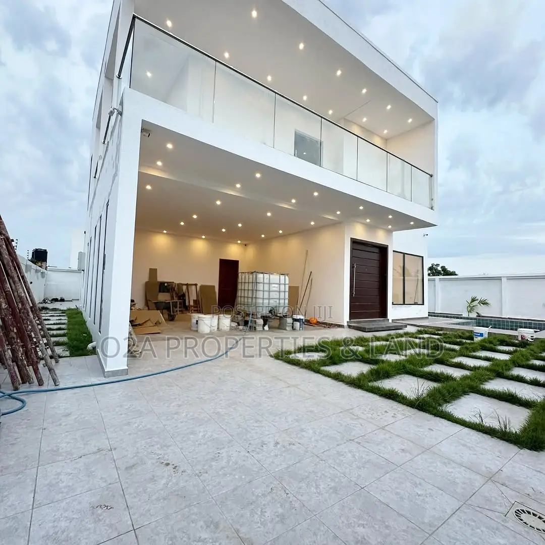 4bdrm House in Lakeside Estate for sale in Lake Side Estate