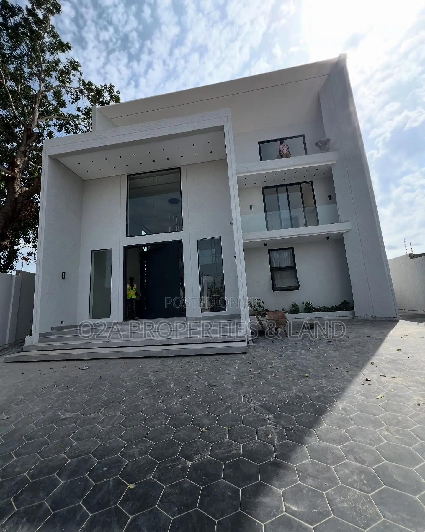 7bdrm House in East Legon, Bawaleshie for sale in Bawaleshie