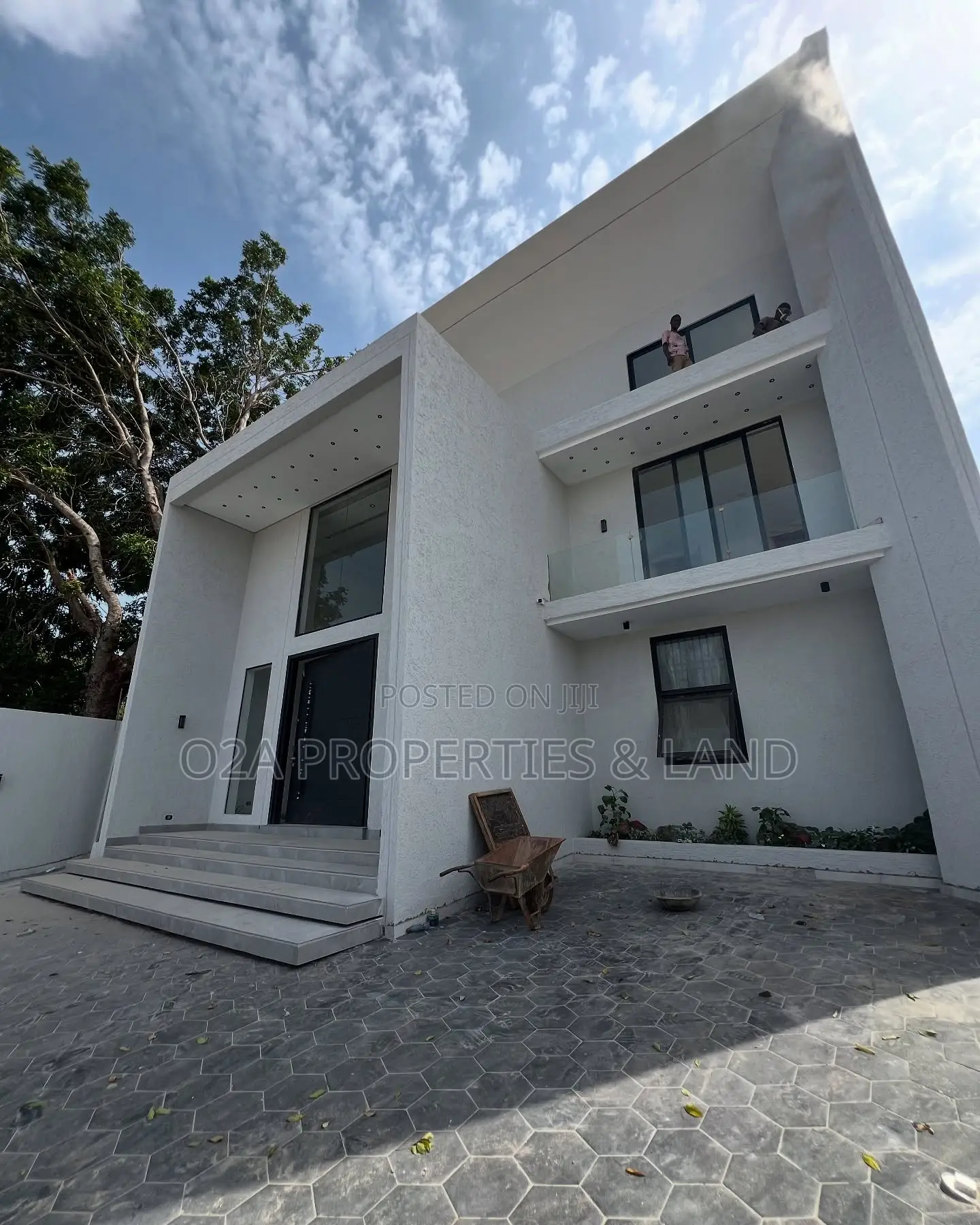 7bdrm House in East Legon, Bawaleshie for sale in Bawaleshie