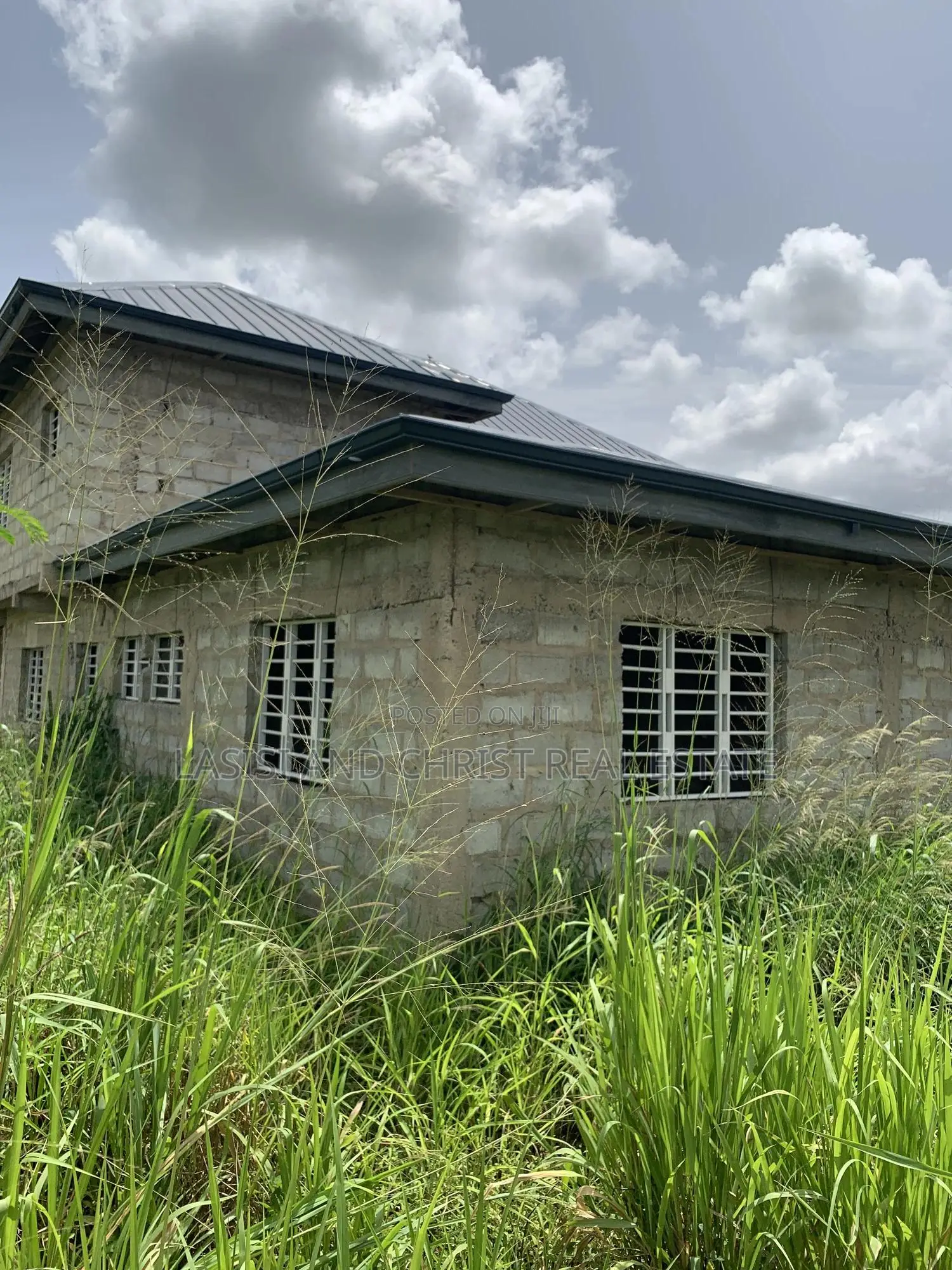 4bdrm House in Lasisi And Christ, Accra Metropolitan for sale in Accra Metropolitan