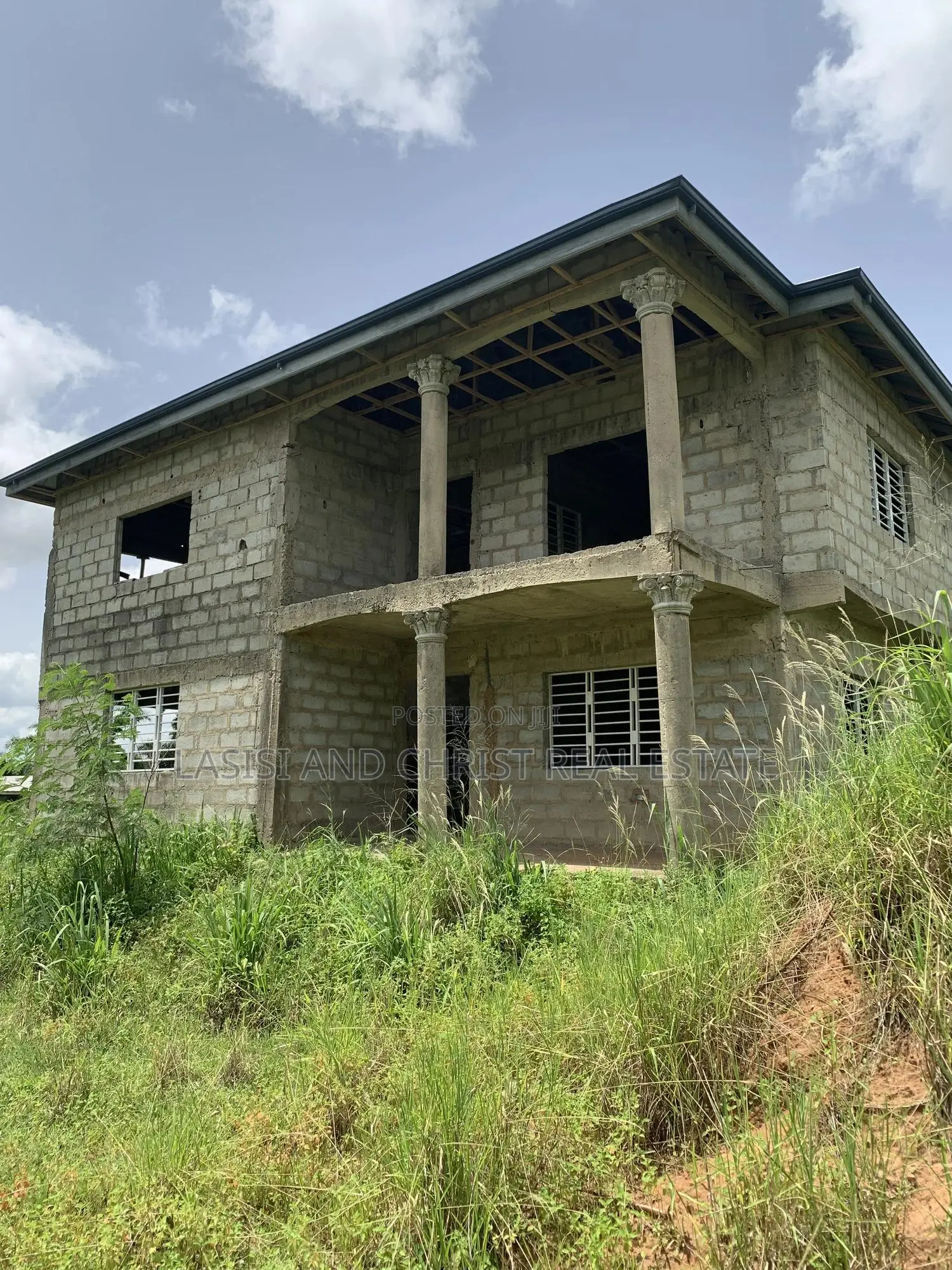 4bdrm House in Lasisi And Christ, Accra Metropolitan for sale in Accra Metropolitan