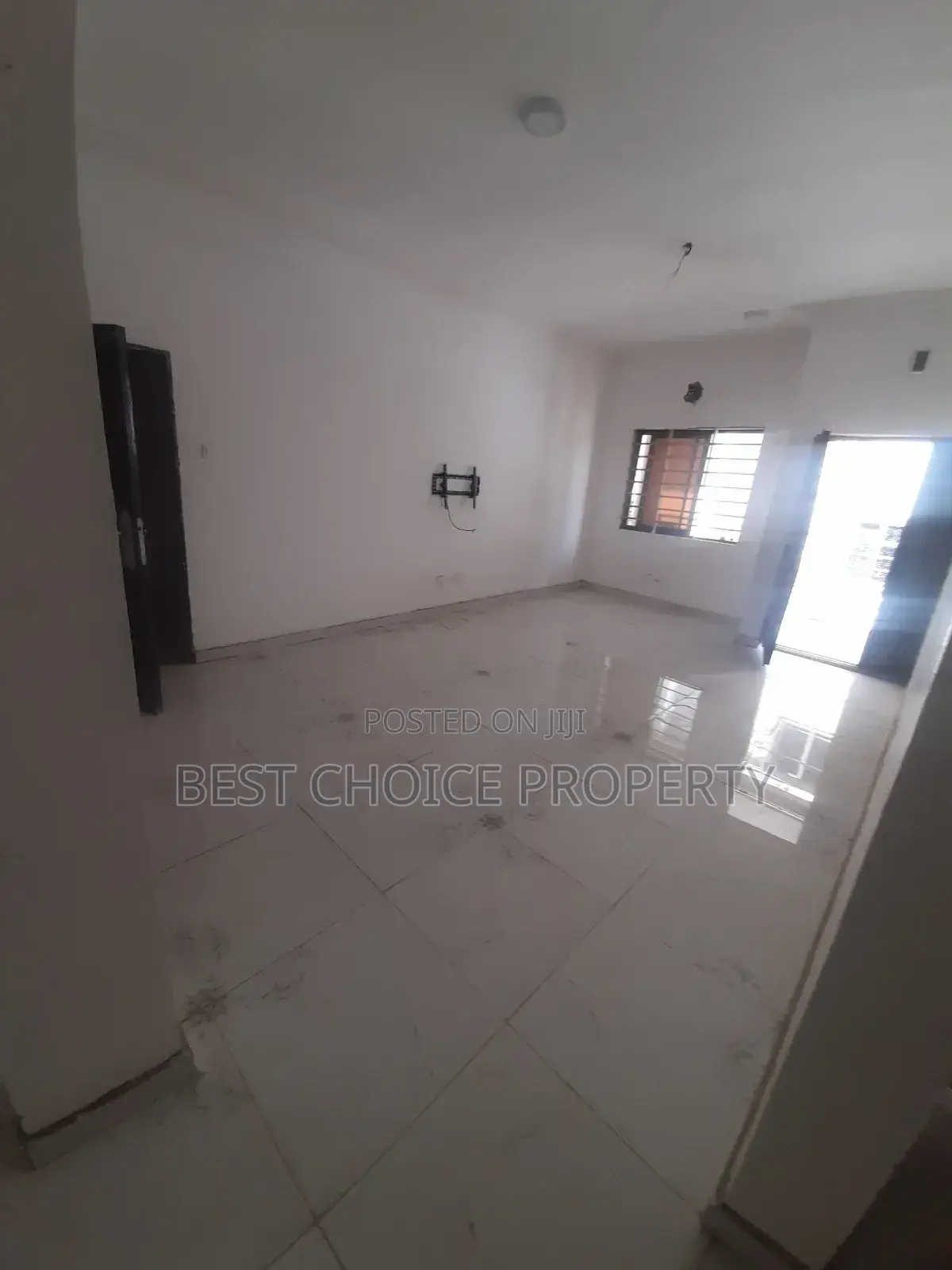 2bdrm Apartment in Lakeside for rent in Lake Side Estate