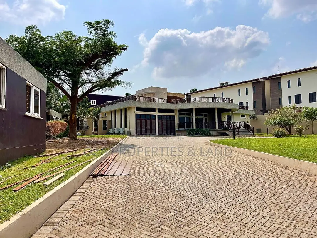 5bdrm House in Airport for rent in Airport Residential Area
