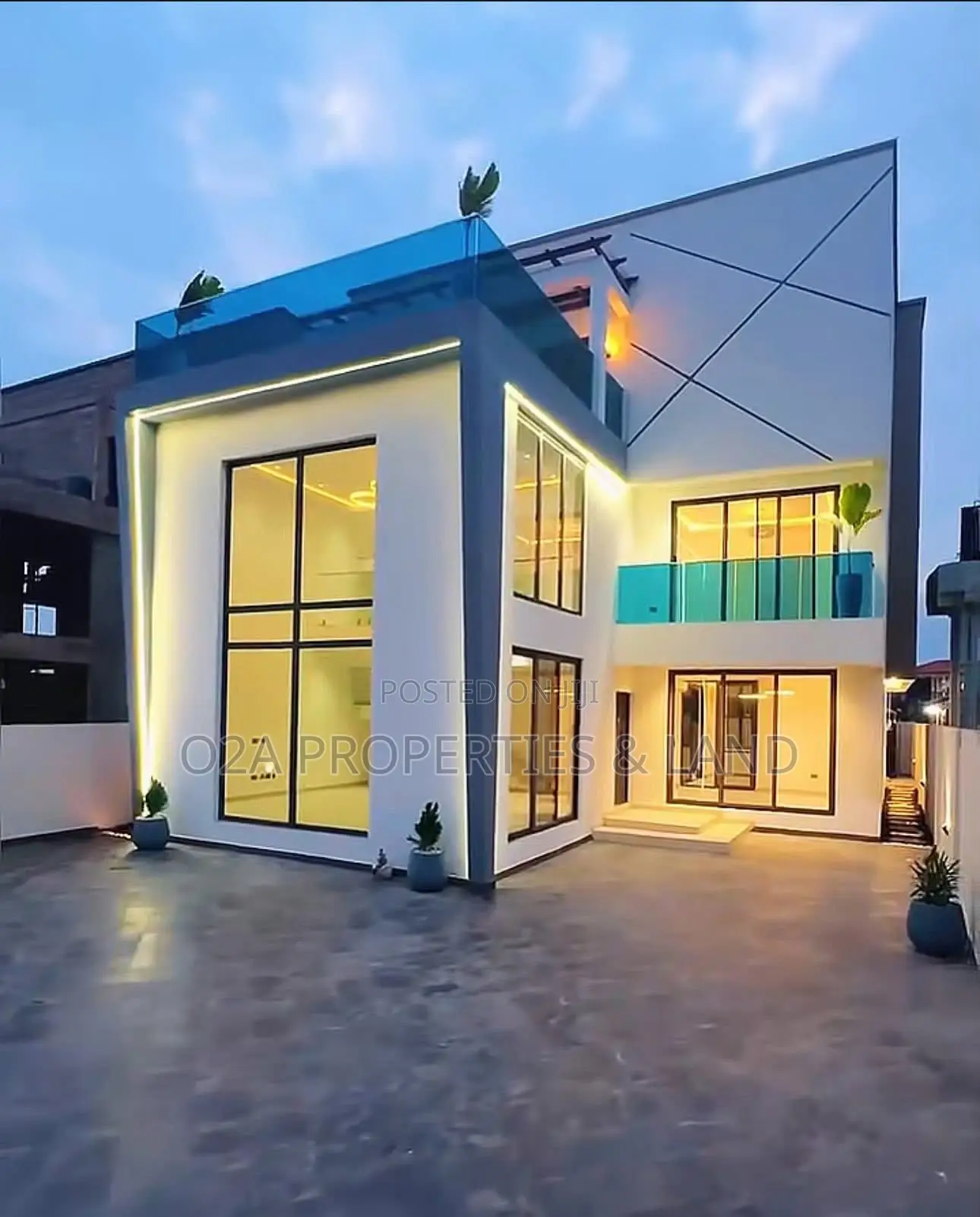 4bdrm House in East Legon, American House for sale in American House