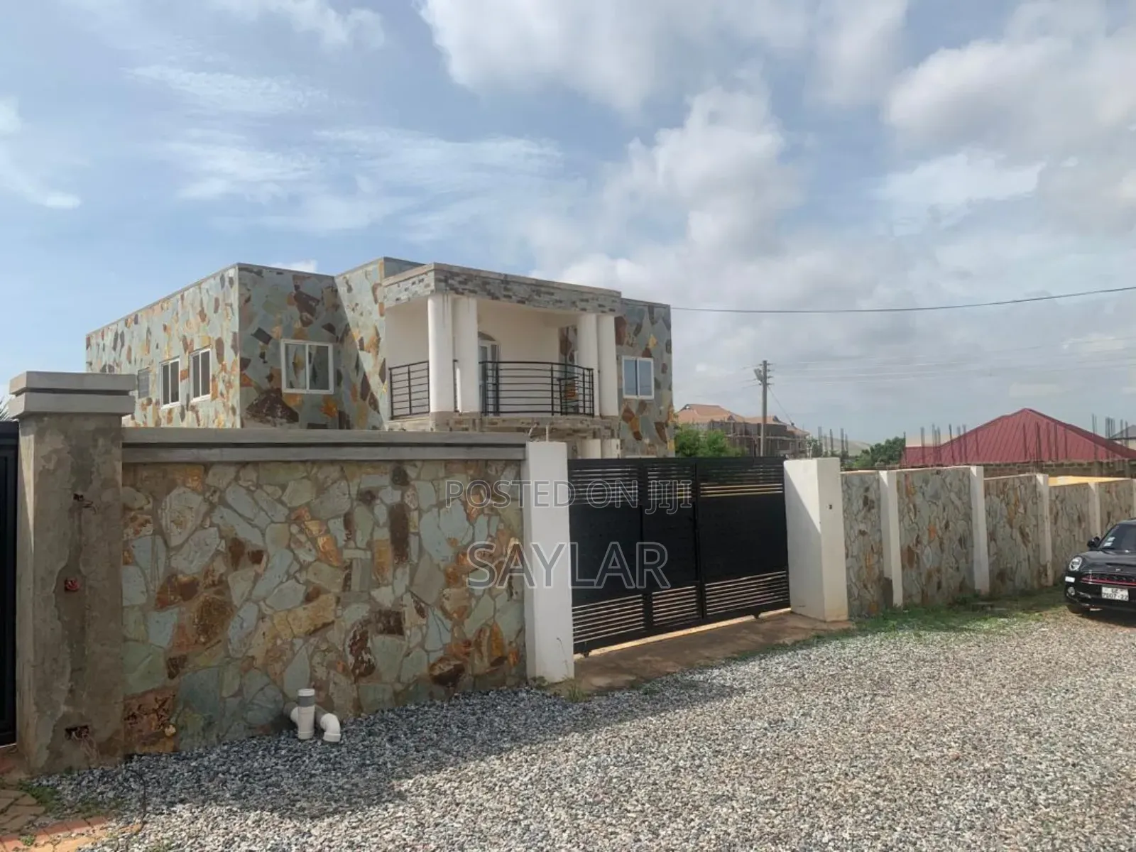 Furnished 5bdrm Condo in Enjoyy Estates, Tema Metropolitan for sale in Tema Metropolitan