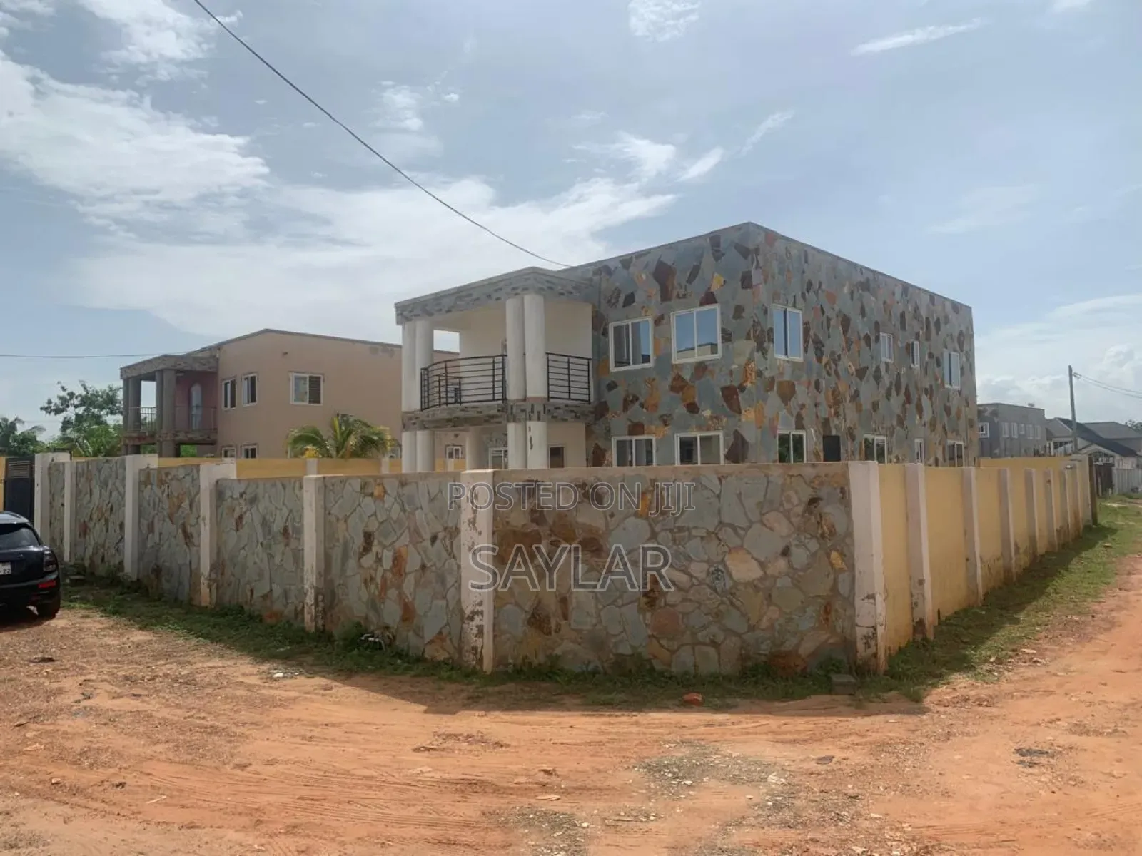 Furnished 5bdrm Condo in Enjoyy Estates, Tema Metropolitan for sale in Tema Metropolitan