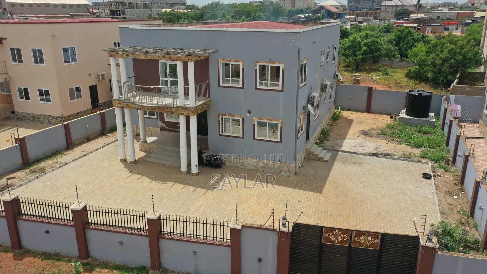 5bdrm Condo in Enjoyy Estates, Accra Metropolitan for sale in Accra Metropolitan