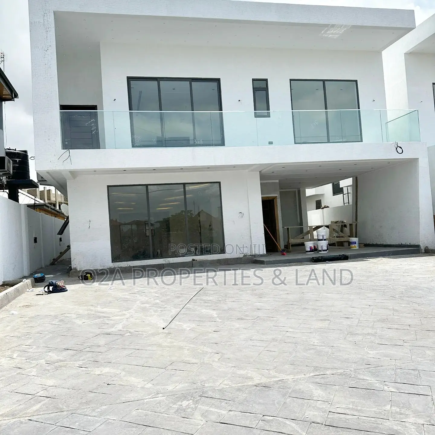 4bdrm House in Ashaley Botwe, Lake Side Estate for sale in Lake Side Estate