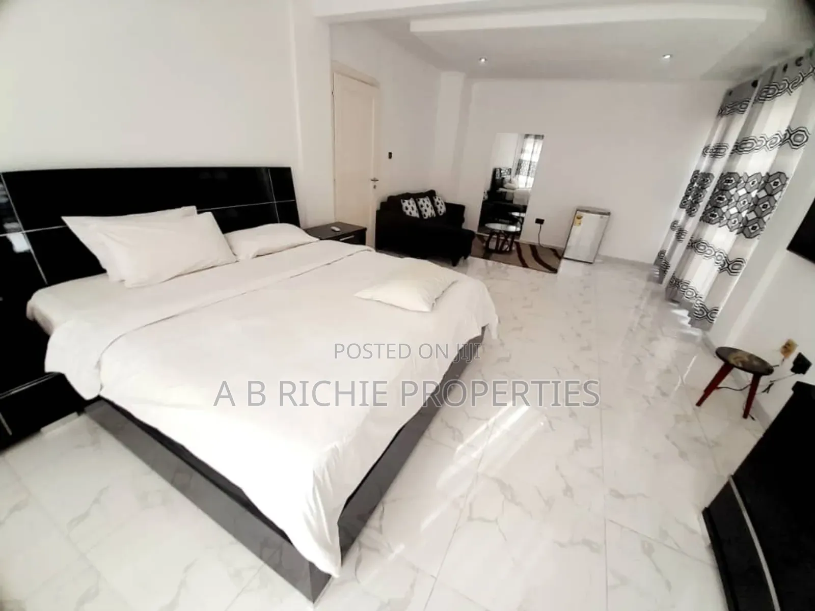 Furnished 4bdrm Townhouse/Terrace for sale in Airport Residential Area