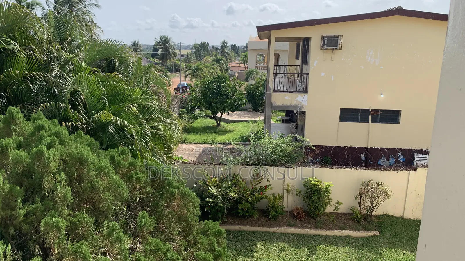 4bdrm Duplex in Nungua for sale in Nungua