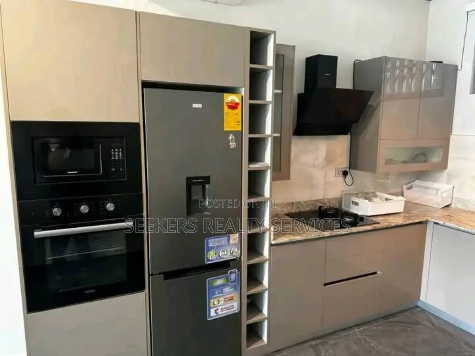 Furnished 5bdrm House in Seekers Realty, Cantonments for rent in Cantonments