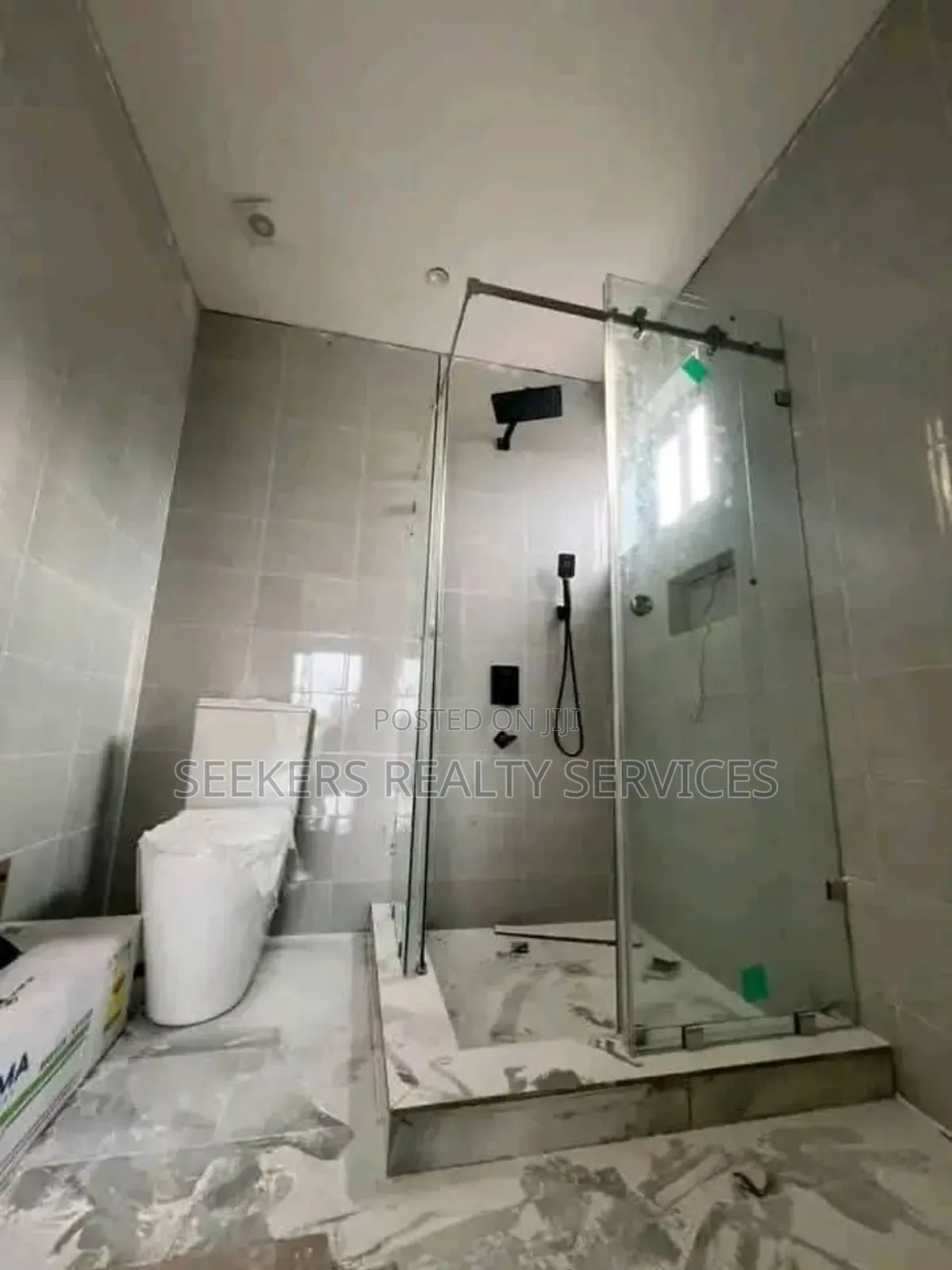 4bdrm Townhouse/Terrace in Seekers Realty, Accra Metropolitan for sale in Accra Metropolitan