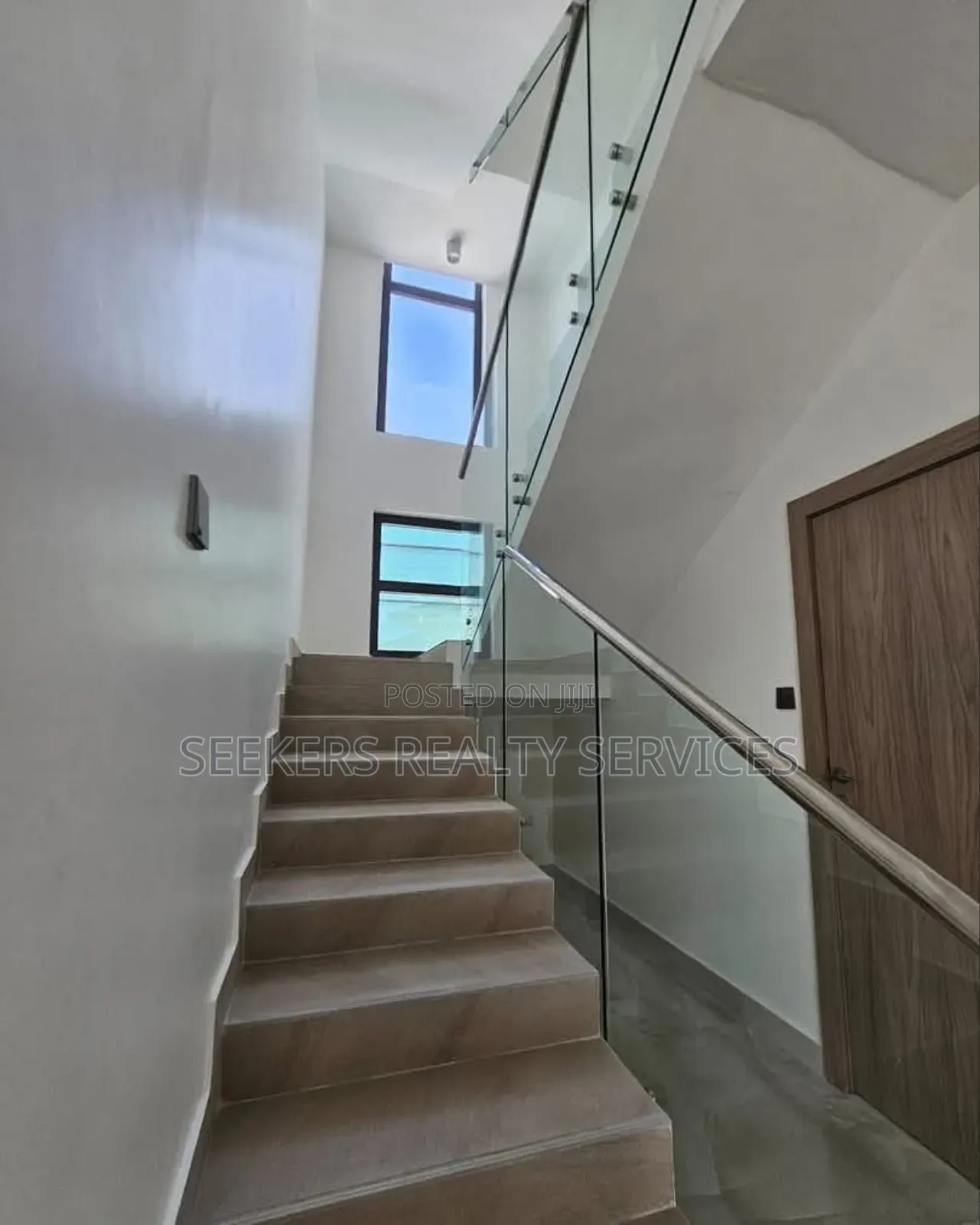 4bdrm Townhouse/Terrace in Seekers Realty, Cantonments for sale in Cantonments