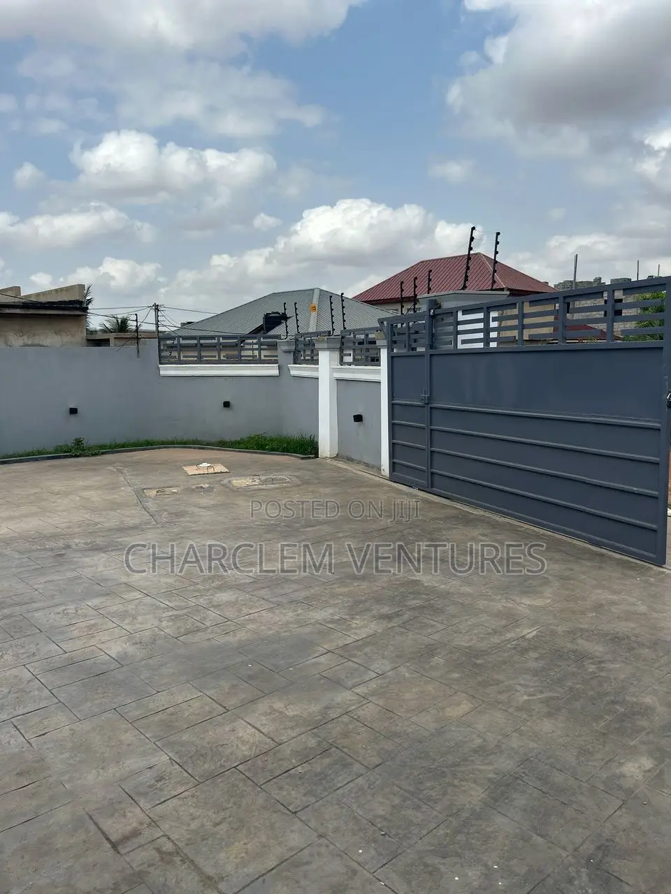 3bdrm House in Charclem Ventures, Accra Metropolitan for sale in Accra Metropolitan