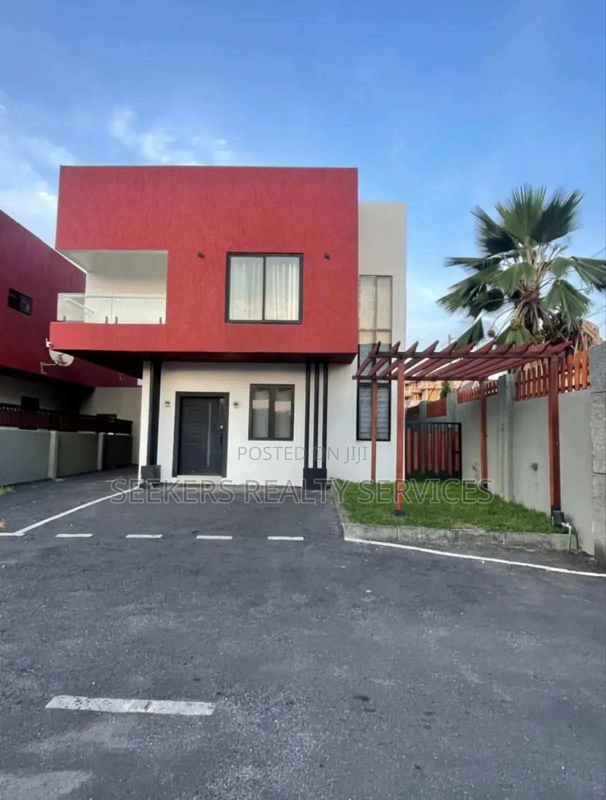 4bdrm Townhouse / Terrace in Seekers Realty, East Legon for rent in East Legon
