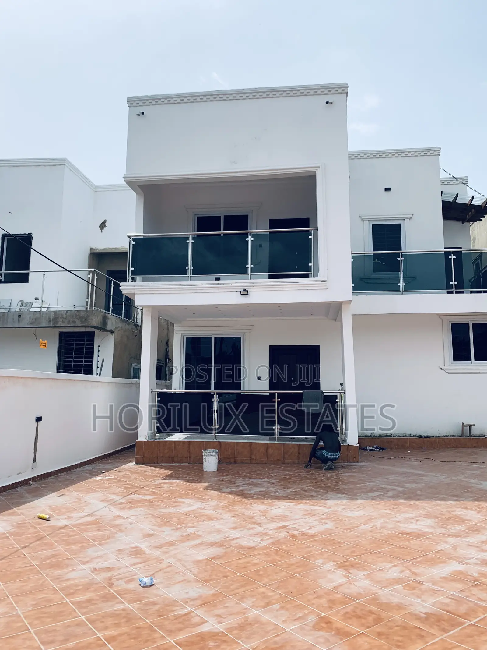 5bdrm Mansion in Horilux Estates, Kwabenya for sale in Kwabenya