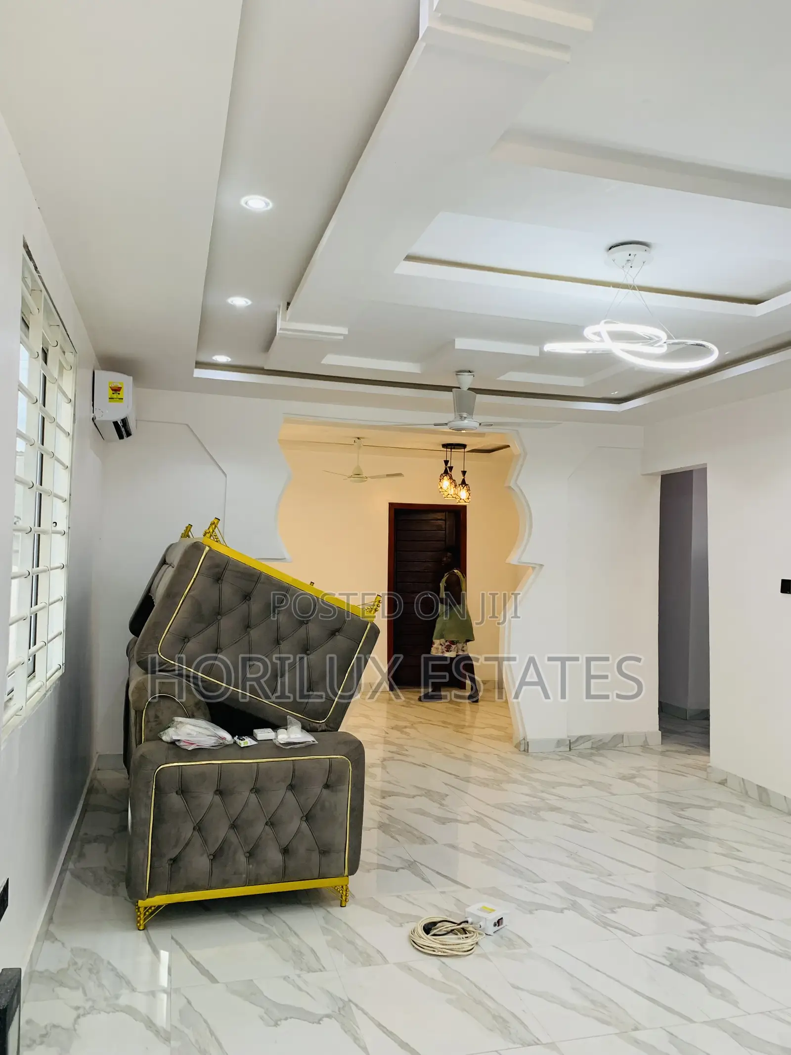 5bdrm Mansion in Horilux Estates, Kwabenya for sale in Kwabenya